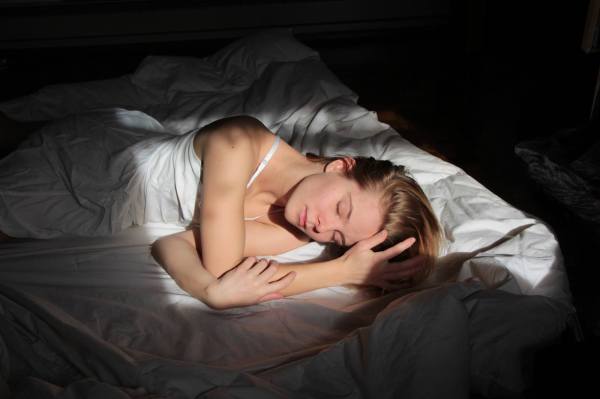Slow Wave Sleep Is the Under-the-Radar Stage That's Key for Muscle Recovery