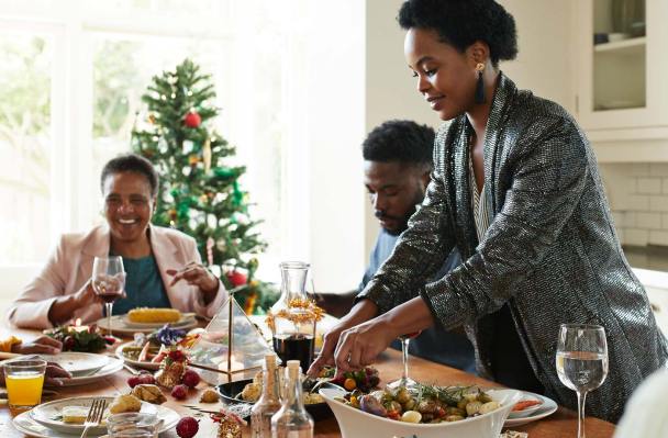 Tap This Back-Pocket Tip to Take the Pressure Off Navigating the Holiday Food Scene