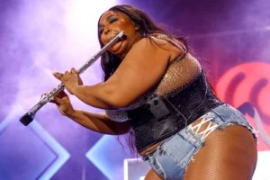Lizzo is entertainer of the year, and she's also my personal mental health hero