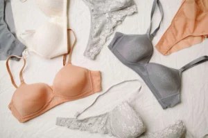 I'm a dermatologist, and this is what you should consider when buying bras and undies