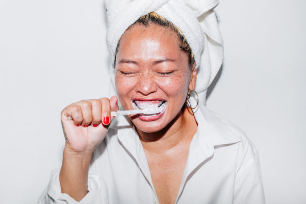 Best Electric Toothbrushes to Keep Your Teeth Healthy, According to Dentists