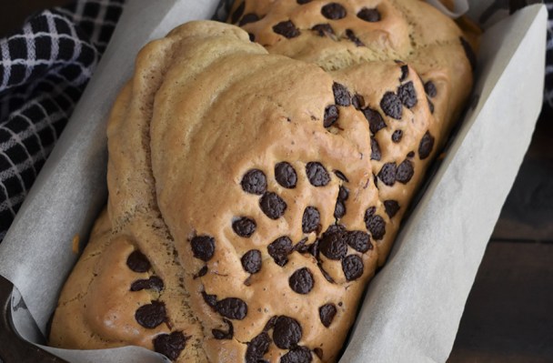 This 5-Ingredient Cookie Dough Bread Is Packed With Protein