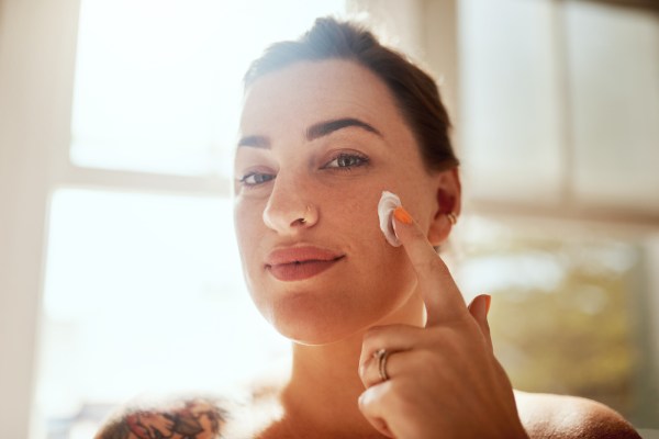 Your 3-Step Plan for Treating a Bleeding Pimple, According to Derms