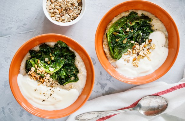 This High-Fiber Oatmeal Alternative Will Keep Your Blood Sugar Levels Stable All Morning Long