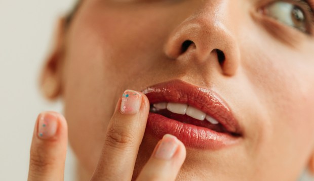 How To Heal Cracked Lip Corners Fast, Because—Ouch!
