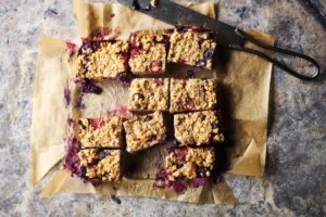Consider this healthy oatmeal bar the recipe for a perfect pre-run breakfast