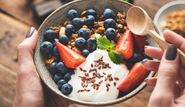 5 Yogurt Benefits That Will Inspire You to Eat It More Often