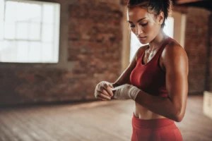 A boxing pro shares the key 4 tips to punching it out at home