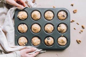 Grab a can of chickpeas and make these high-protein vegan blondie muffins