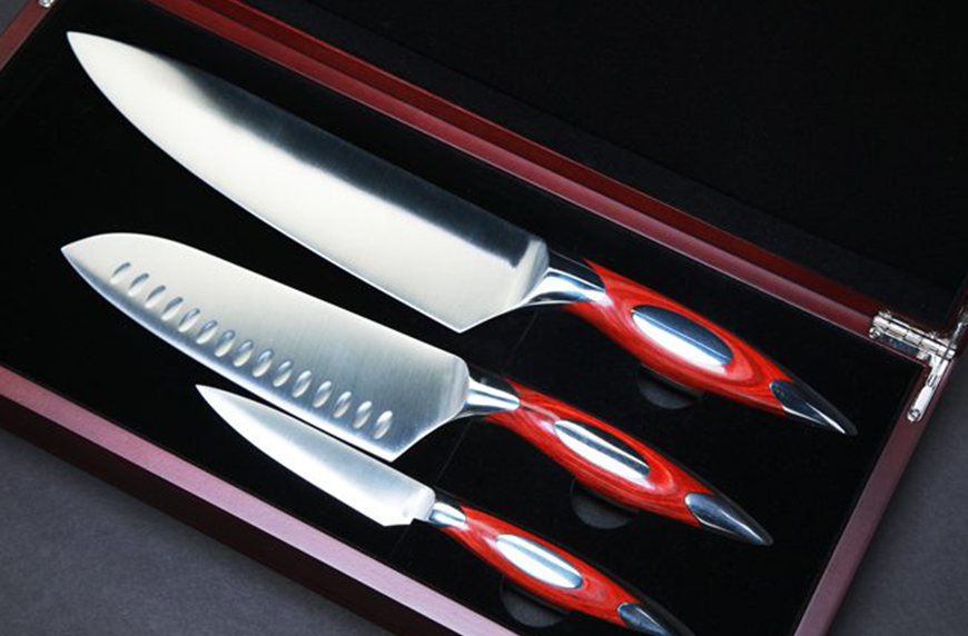 Rhineland Cutlery Three-Piece Chef Set, what do chefs use for cookware