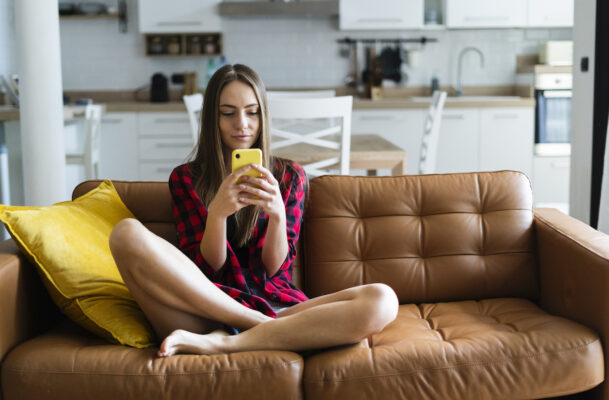 It's Totally Acceptable to Ignore Most of Your Text Messages Right Now—Here's Why