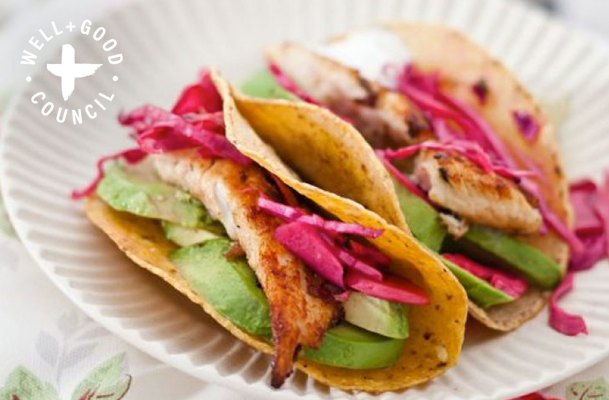 This Healthy Fish Taco Recipe Is Like a Beach Day on a Plate