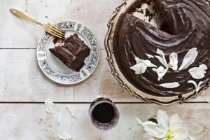 This Delicious Vegan Chocolate Cake Proves Avocados Can Be Used for Anything—Including Dessert