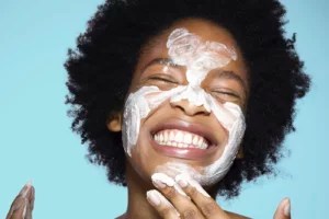 Exactly How to Choose an Acne-Friendly Cleanser to Fight Every Type of Breakout, According to Derms