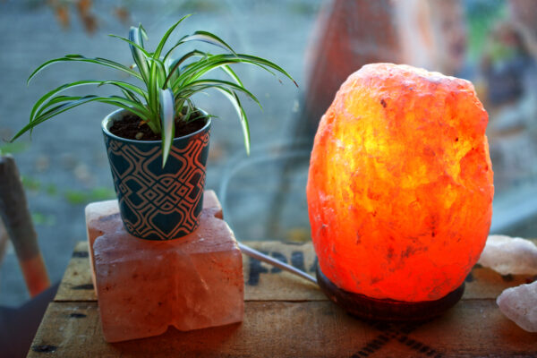 A Deep Look Into 4 Salt Lamps Benefits—and Whether They're Legitimate