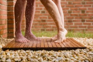 Shower Sex Actually Doesn't Have To Suck, Thanks to 5 Tips From a Sexologist