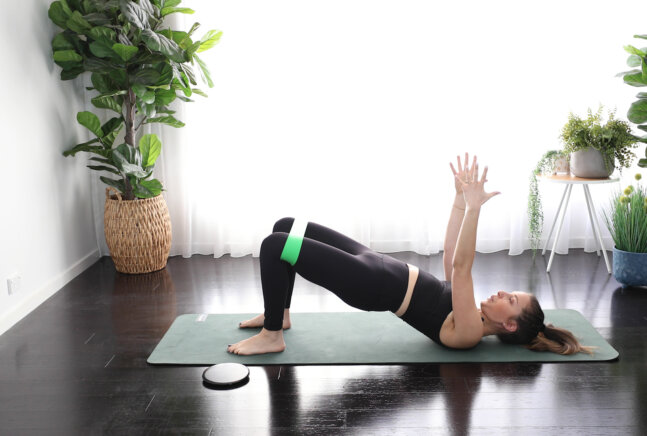 You Can Get a Reformer-Level Full-Body Pilates Workout With Little More Than a Resistance Band