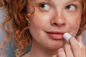 The 8 Best Derm-Approved Lip Sunscreens To Use All Summer Long