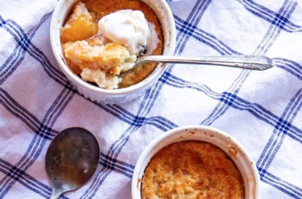 9 Low-Sugar, Healthy Cobbler Recipes That Work for Breakfast *or* Dessert