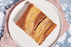 Upgrade Your #QuarCooking With This Upside-Down Avocado-Banana Cake