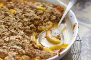 Summer Is Almost Over—So Whip Up This Healthy Peach Cobbler While the Fruit Is Still in Season