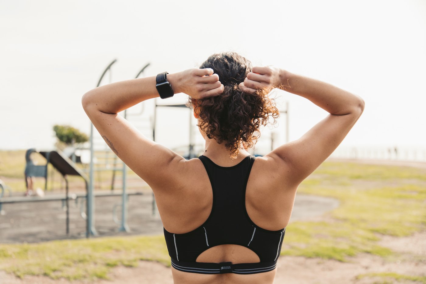 This Nike Sports Bra Keeps Big Boobs In Place During Workouts—And It's On  Sale Now