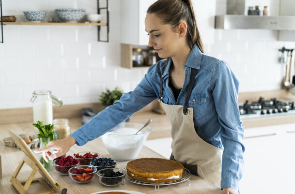 7 Online Cooking Classes To Help You Level Up Your Kitchen Skills—And Have Fun in...