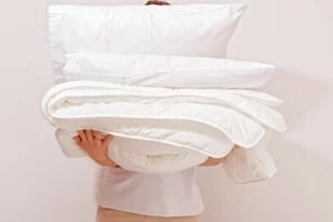 How To Wash Your Comforter Properly—Because You're Not Doing It Often Enough, and You Know It