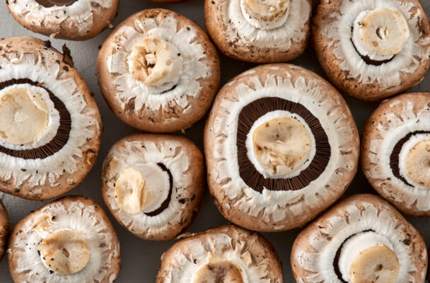 This Vitamin D-Rich Mushroom Jerky Recipe Makes a Mouthwatering Vegan Snack
