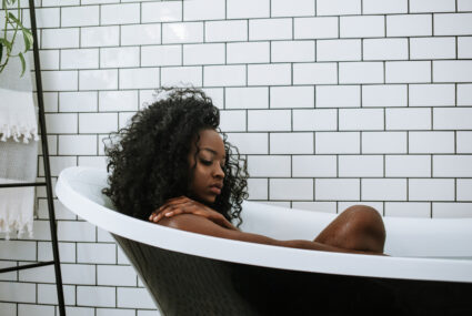 Things To Put in Your Bath: 15 Options for Soft Skin and Relaxation