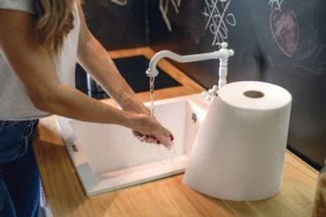 I’m a Cleaning Scientist, and Here’s Why You Should Be Using Paper Towels