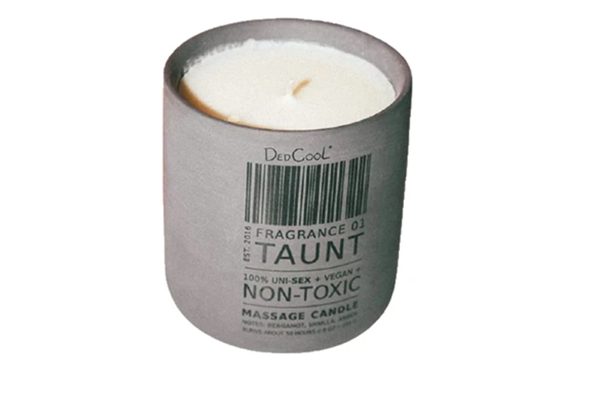 Dedcool Taunt Massage Candle 01
