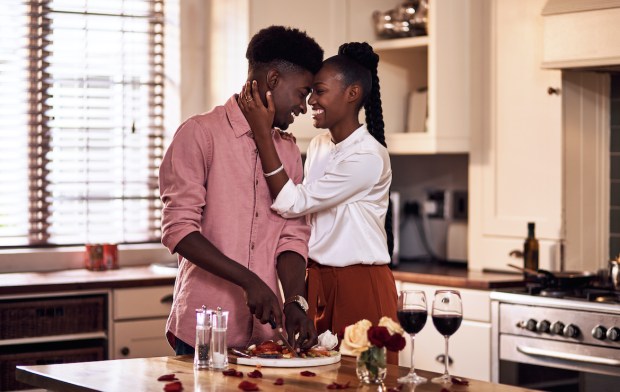 6 Sex-Free Valentine’s Day Ideas That Still Cater To Romantic Connection
