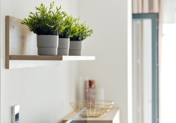11 Indoor Plant Shelves for Sprucing Up Your Space