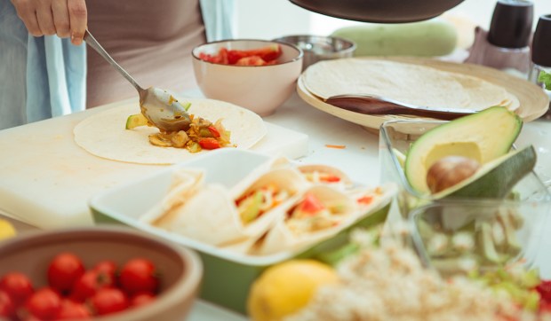 A Registered Dietitian Breaks Down How To Choose Between Corn and Flour Tortillas