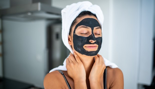 This Rubber Peel Off Mask Sells Every 15 Seconds—So I Tried It