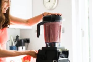 4 Smoothie Mistakes Standing Between You and a Healthy Breakfast