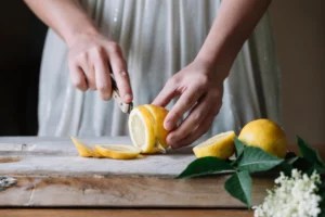Why You Should Always Clean Your Cutting Board With a Lemon