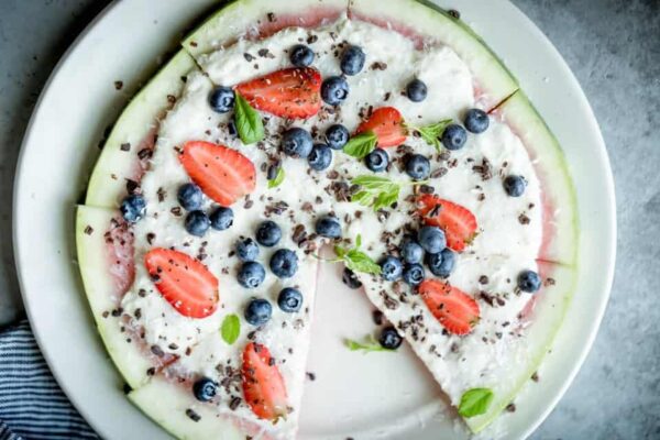 Watermelon Pizza Is the Delicious No-Bake Summer Dessert That’s Great for Your Gut—Here’s How To...