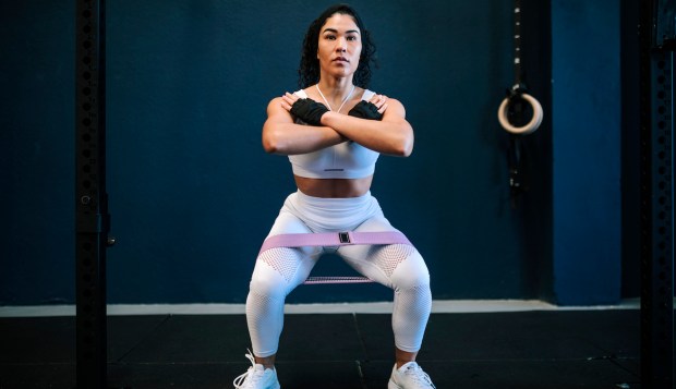 The Trainer-Approved 'Sissy Squat' Will Work Your Abs, Glutes, and Quads All at Once