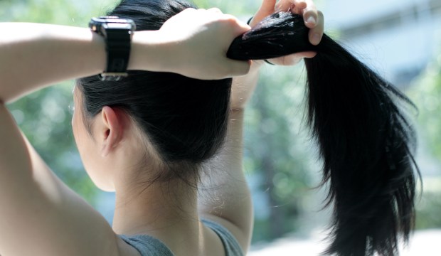 The Best Ties for Thin Hair a Stylist Says Won't Cause Breakage