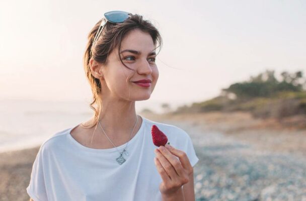 Polyphenols Can Help Boost Your Heart, Brain, *and* Digestion—Here's How to Get Your Fill