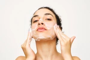 The Best Face Washes for Blackheads, According to a Dermatologist