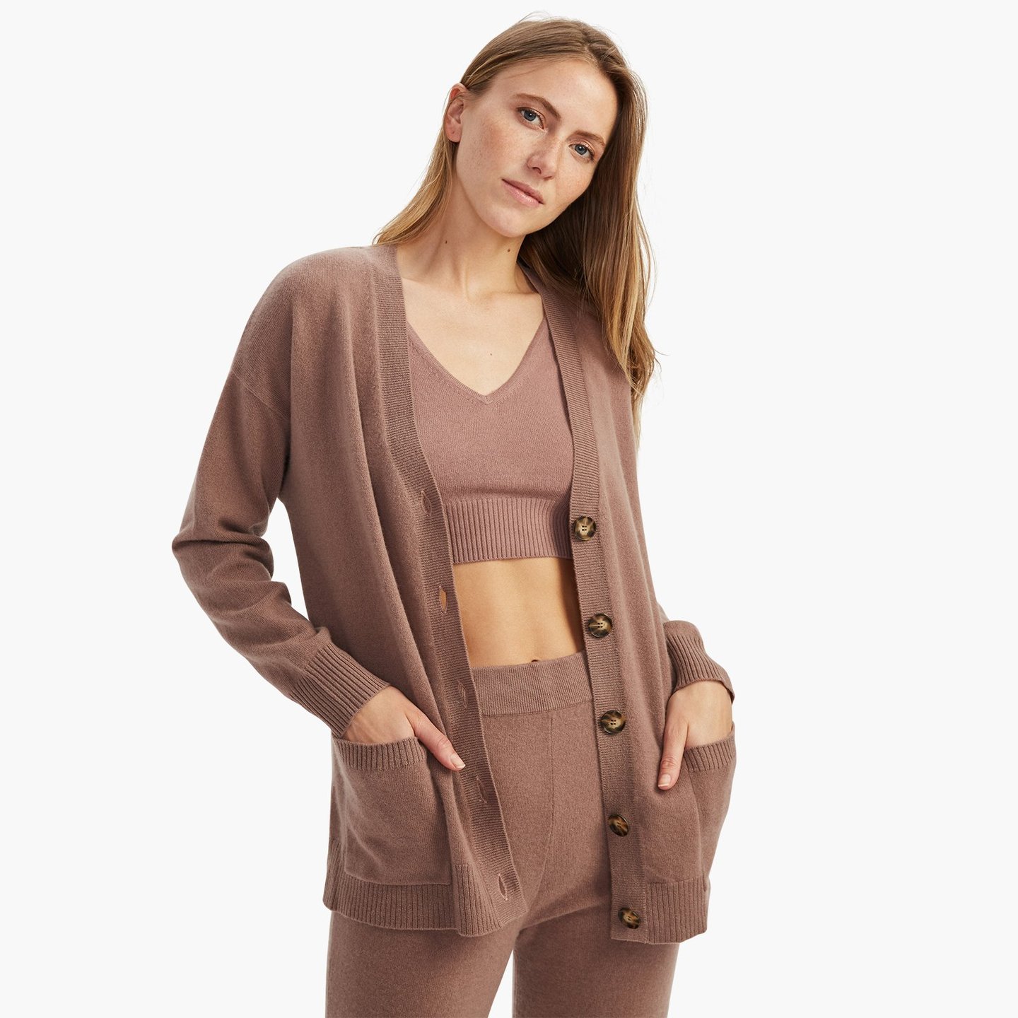 Is Quince's Cashmere Cardigan As Good As Jenni Kayne's? - The Mom Edit