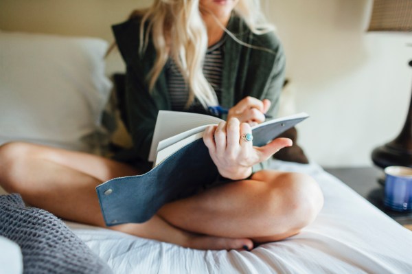 This 5-Minute Journal Can Soothe Negative Thoughts in Seconds—Here’s How It Works