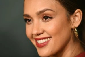 The 3-Step Jessica Alba Skin-Care Routine for Total Hydration