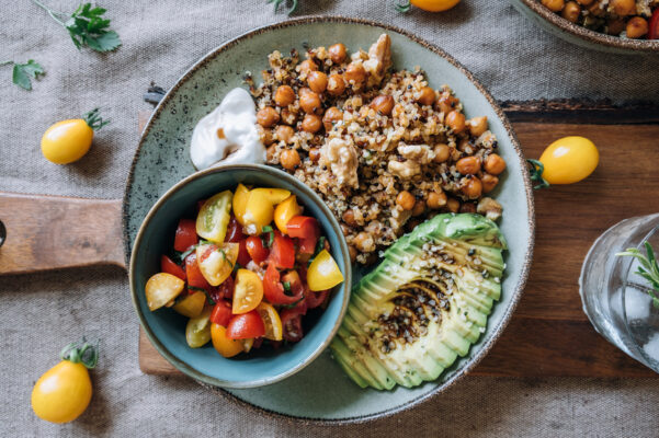 3 Delicious Recipes Starring Chickpeas, the Longevity-Promoting Legume Dietitians Can't Get Enough Of