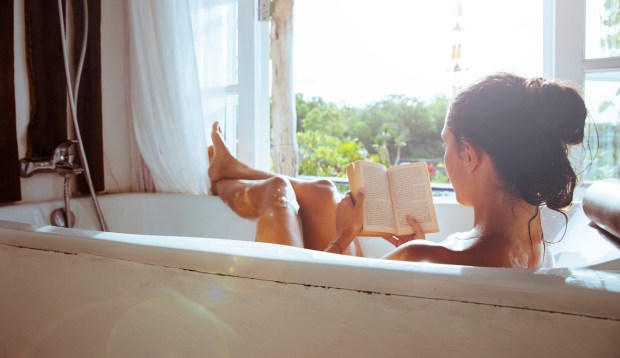 You Definitely Need a Bath Pillow To Upgrade Your Self-Care Soak—These Are the Best Ones
