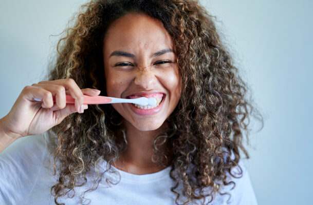 Why Brushing Your Teeth With Your Non-Dominant Hand Boosts Brain Health