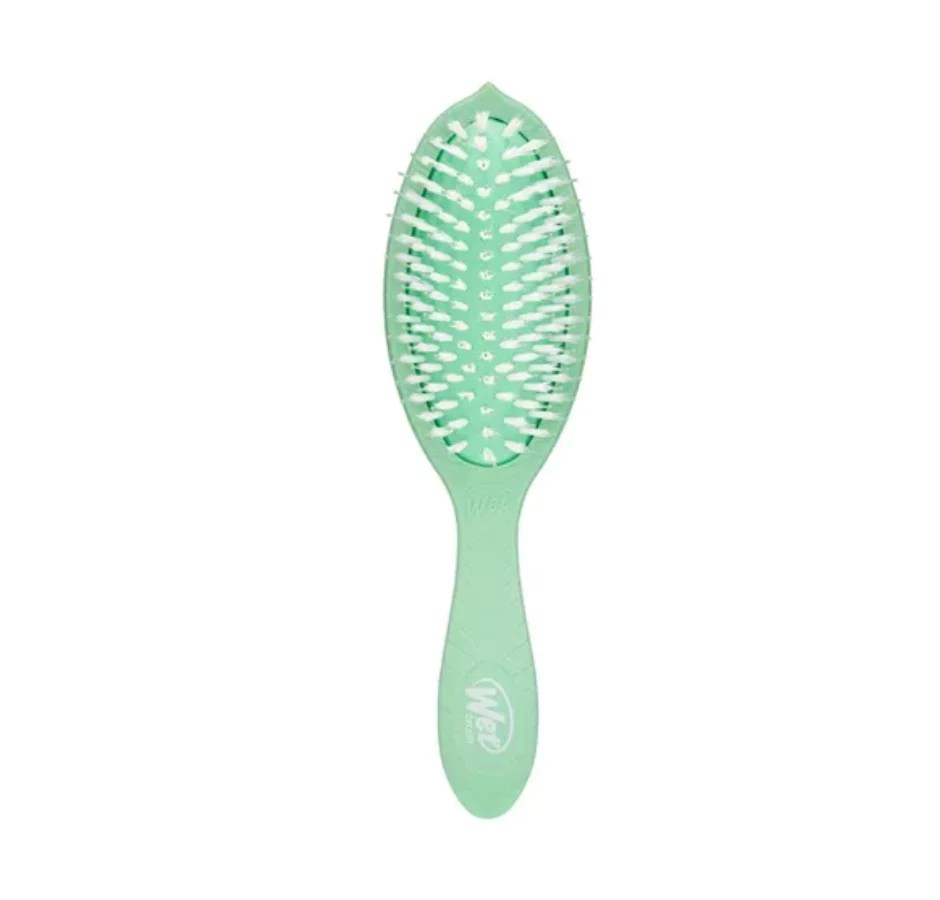 Wet Brush Go Green Tea Tree Oil Infused Hair Brush, best brushes for fine hair